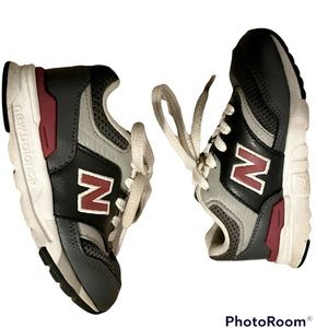 New Balance Size 8 Shoes Toddler Boy Sneakers Blue Red White